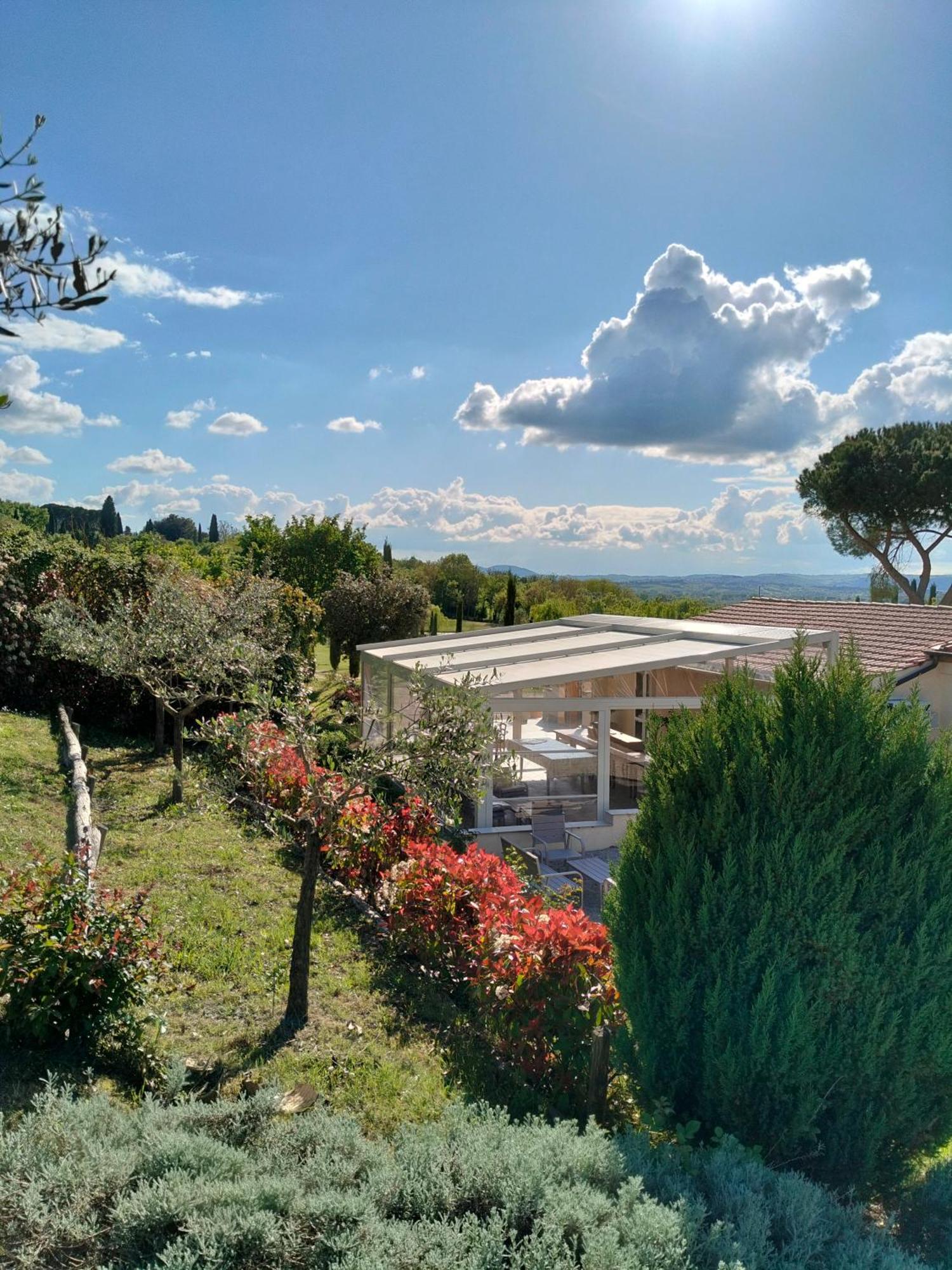 Villa Nobile Cortona Family Apartments ภายนอก รูปภาพ
